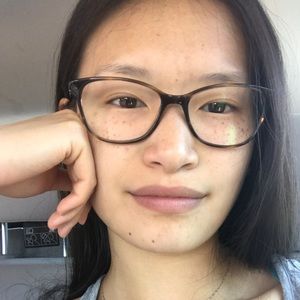 Meet your Posher, Cecilia